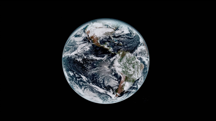 从太空中拍摄到的地球 
