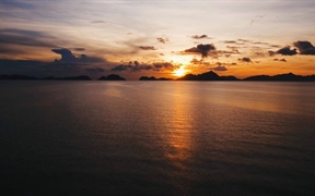 菲律宾巴拉望省 ，艾尔尼多自然保护区内巴奎湾的景观