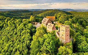 下莱茵省的胡内城堡，法国阿尔萨斯大区 