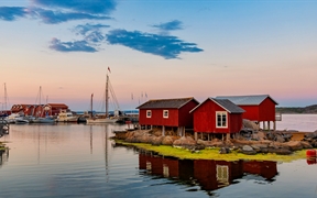 哥德堡群岛的岸边，瑞典 