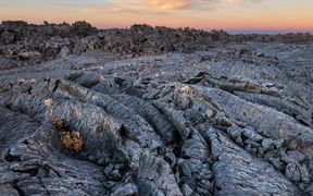 蓝龙熔岩流，月球陨石坑国家纪念碑和保护区，爱达荷州，美国 