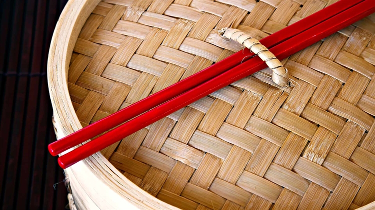 中国 ，红筷子和蒸笼