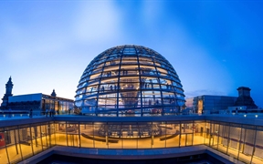 德国柏林国会大厦 