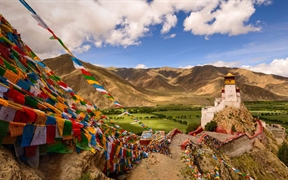 中国西藏自治区 ，雍布拉康