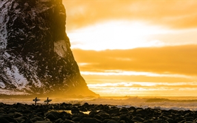 挪威罗弗敦大师赛 ，罗弗敦群岛的北极冲浪之旅