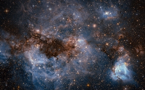 由哈勃太空望远镜拍摄的大麦哲伦星云 