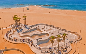 威尼斯海滩滑板公园鸟瞰图，洛杉矶 