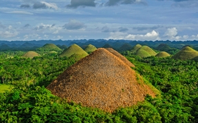 独特的巧克力山，菲律宾薄荷岛 