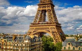 埃菲尔铁塔，法国巴黎 