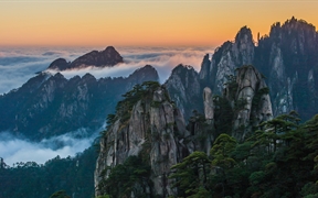 黄山的日出，中国 