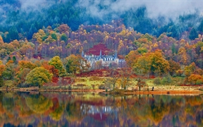 阿赫雷湖畔的泰莫特罗萨克斯城堡酒店，苏格兰 